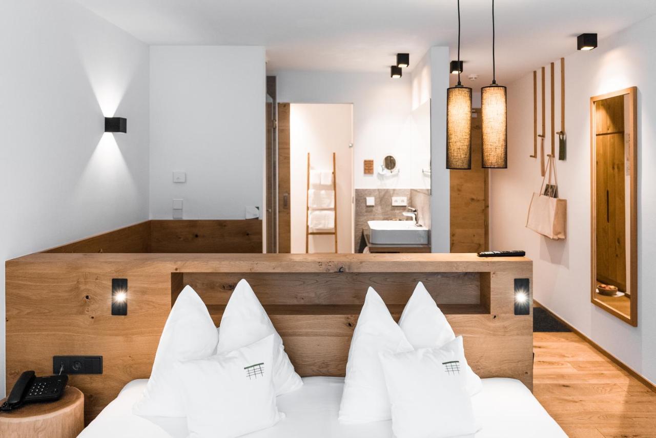 Joas Natur.Hotel.B&B San Candido Exterior photo