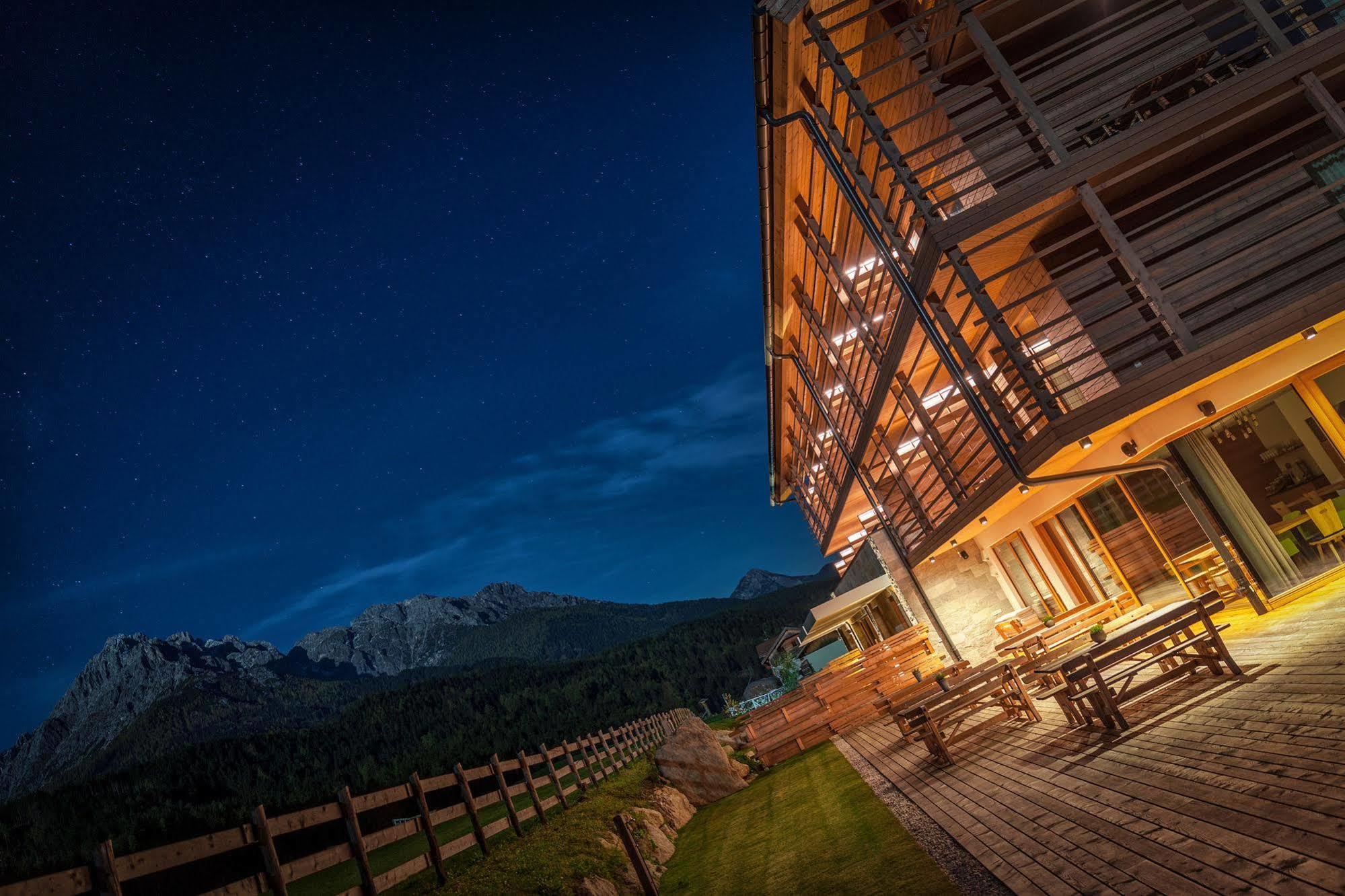 Joas Natur.Hotel.B&B San Candido Exterior photo